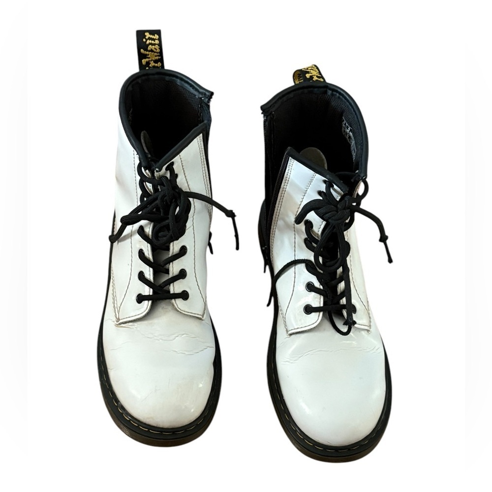SOLD
Dr. Martens White T Zavala 8 Eyelet Combat Boot EU 37 US L 6 US M 5 UK 4